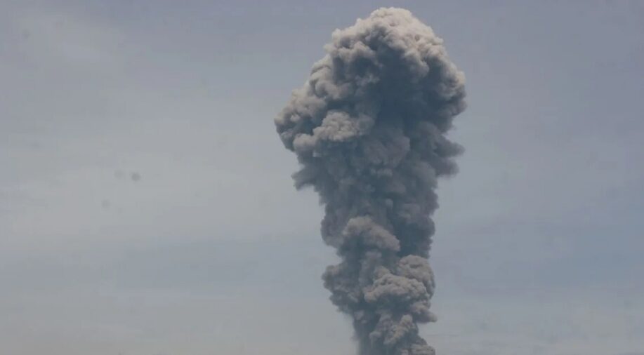 Gunung Marapi Erupsi, Gemparkan Warga Sekitar