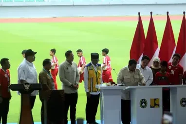 Prabowo Resmikan 17 Stadion FIFA untuk Sepakbola Indonesia